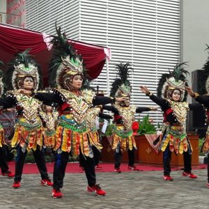 Kekiri…Kekiri…Kekanan…Kekanan…Ayo Senam Maumere