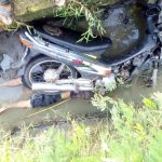 Sesosok Mayat Ditemukan Tertindih Sepeda Motor di Sungai
