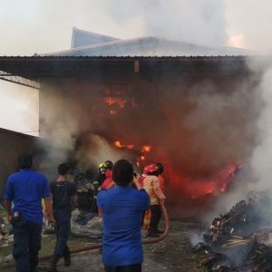 Gudang Kapas di Desa Luwang, Gatak Ludes Dilalap Api