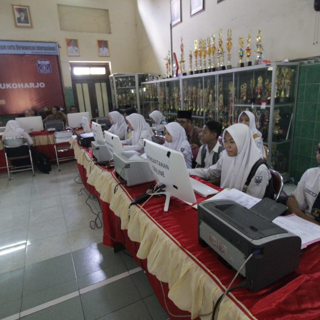 PPDB Online Tingkat SMA, Sekolah Waspadai SKTM Fiktif