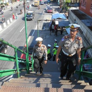 Rusak, JPO di Depan Pasar Kartasura Tidak layak Dioperasikan