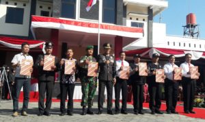 HUT Bhayangkara Ke-73, Anggota Polisi dan Masyarakat Berprestasi Diberi Penghargaan