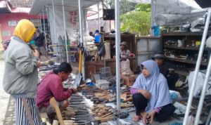 Tiga Pasar Mulai Dibongkar, Pedagang Tempati Pasar Darurat