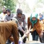 Polres Bersama BEM Univet Bantu Air Bersih Untuk Warga Ngreco Weru