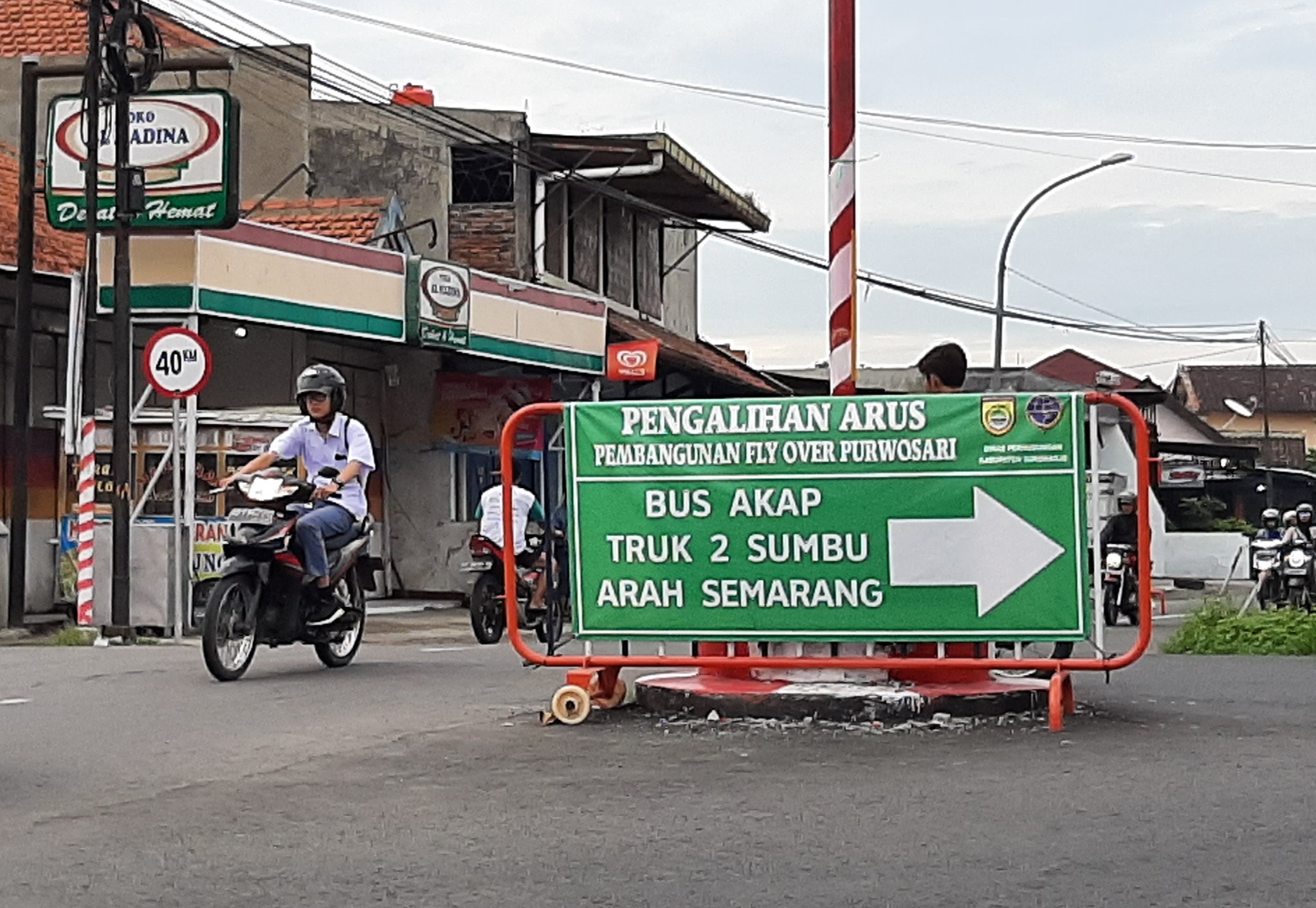 Dampak Proyek Flyover Purwosari, Arus Lalin Sejumlah Titik Padat Berpotensi Macet