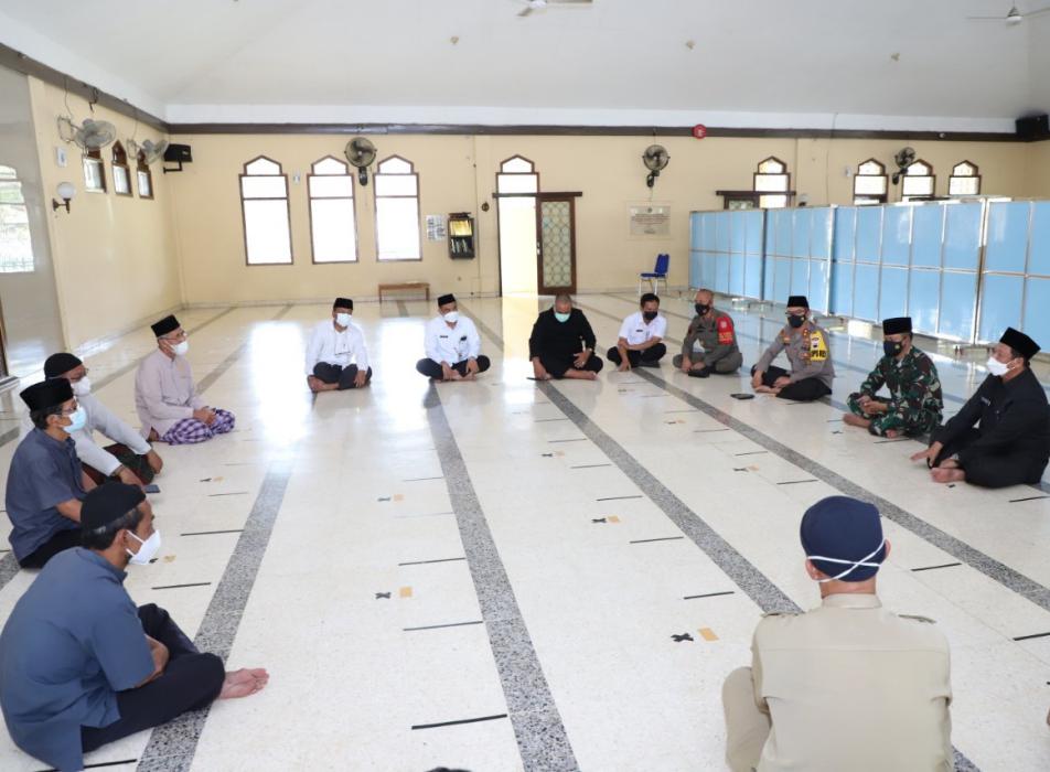 Tak Ingin Kasus Melonjak Seperti India, Forkopimda Supervisi Prokes Sejumlah Masjid