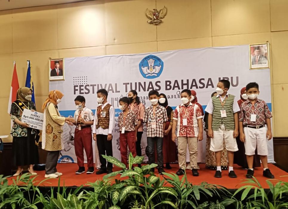 Kabupaten Wonosobo Menjadi Juara Umum Festival Tunas Bahasa Ibu Provinsi Jawa Tengah