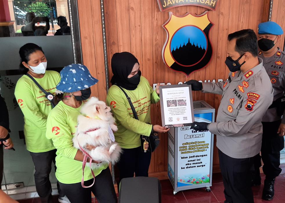 Relawan Dog Meat Free Indonesia Beri Apresiasi Pada Kapolres Sukoharjo