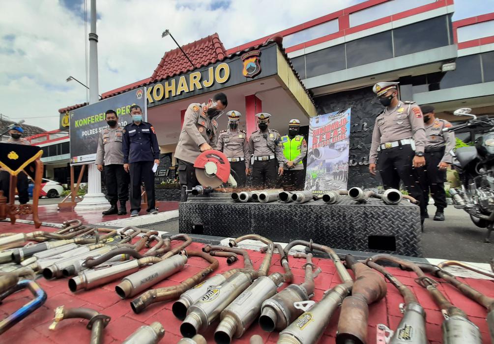 Hasil Operasi Sejak Desember, Polres Sukoharjo Musnahkan Ratusan Knalpot Brong