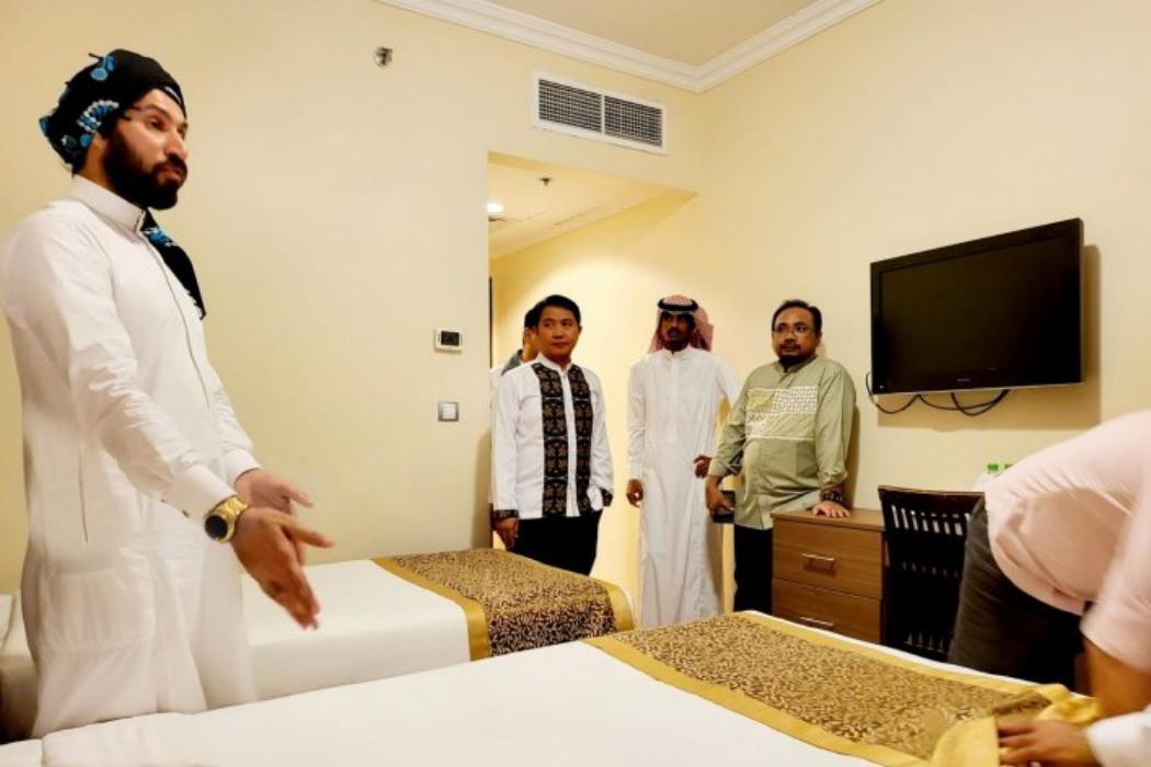 Tinjau Hotel Jemaah Haji di Madinah, Ini Komentar Menag Yaqut