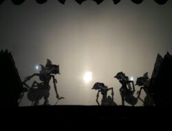 Jangan Lewatkan Pagelaran Wayang Kulit di Alun-Alun Sukoharjo Malam Ini