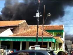 PT Suwastama di Gumpang Kartasura Terbakar