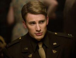 Kevin Feige Mengkonfirmasi Rincian Bagaimana Steve Rogers “Captain America” Kehilangan Keperawanannya untuk “She-Hulk”