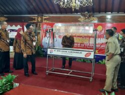 Sri Hardi “Ndrodog” Saat Diumumkan Dapat Hadiah Honda PCX dari Tabungan Simanis BPR Bank Sukoharjo