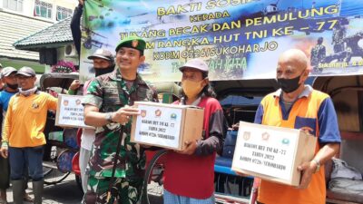 Sambut HUT TNI ke-77, Kodim Sukoharjo Bagi-bagi Sembako untuk Tukang Becak