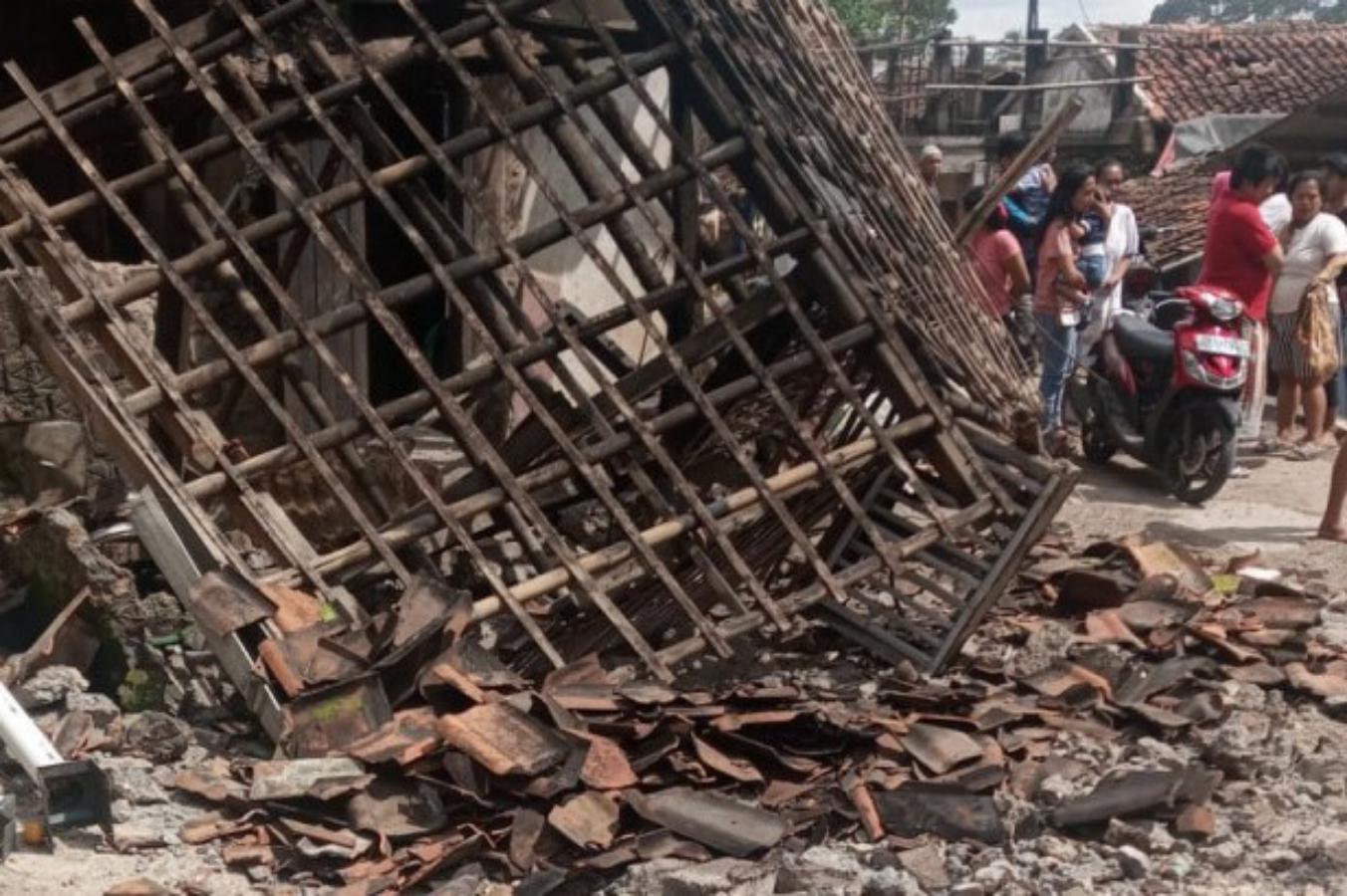 Gempa Cianjur, BNPB Terjunkan Tim Reaksi Cepat Dan Salurkan Bantuan ...