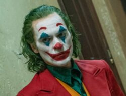 ‘Joker: Folie à Deux’ Menawarkan Tampilan Pertama saat Todd Phillips Mengumumkan ‘Hari Pertama’ Produksi