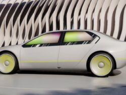 BMW i Vision Dee, Mobil Konsep Berubah Warna dengan Banyak Teknologi Futuristik