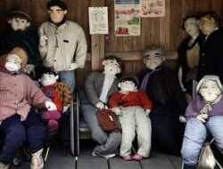 Mengintip Potret Desa Unik di Jepang yang Lebih Banyak Dihuni Boneka Ketimbang Manusia