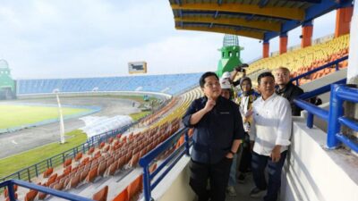 Pantau Renovasi Stadion Jalak Harupat Bandung, Ini Pernyataan Erick Thohir