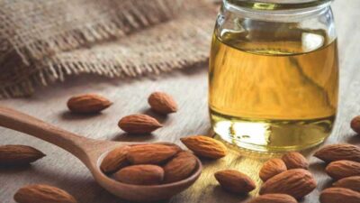 Alasan Minyak Almond Bagus Untuk Rambut