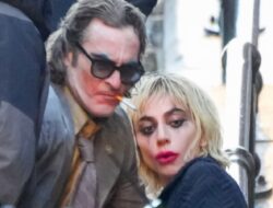 Lady Gaga, Joaquin Phoenix Terlihat Menari dan Tertawa Bersama Saat Syuting ‘Joker: Folie à Deux’