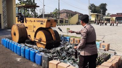 Ribuan Liter Miras Dimusnahkan, Hasil Operasi Polres Sukoharjo Sejak Januari 2023