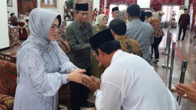 Bupati Sukoharjo Shalat Idul Fitri di Masjid Agung Dilanjutkan “Open House”