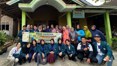 KKN Tim II Undip Bantu Masyarakat Desa Puron Aktifkan Kembali Bank Sampah