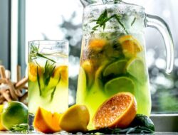 Cermatilah ini Waktu Terbaik Minum Infused Water