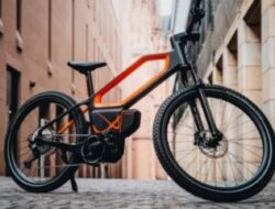 Sepeda Listrik Hybrid ASYNC H7 XC dengan Jangkauan 200 km dan Rangka Serat Karbon Diluncurkan Melalui Indiegogo