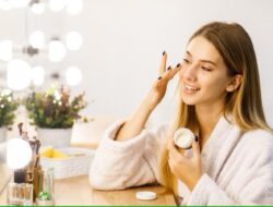 Tips Higienis dan Aman Menggunakan Makeup dan Skincare