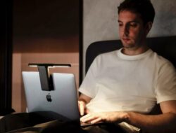 BenQ LaptopBar Magnetic dengan Peredupan Otomatis dan Cahaya Sekitar Diluncurkan