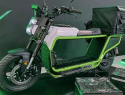 Sepeda Motor Kargo Listrik PNY Ponie dengan Kecepatan Tertinggi 62 mph dan Kapasitas Muatan 120 kg Diluncurkan