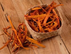 Manfaat Kayu Secang untuk Kesehatan yang Wajib Kamu Ketahui