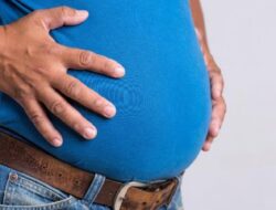 Sering Alami Perut Kembung? Simak Gejala, Penyebab, dan Cara Mengatasinya Berikut!