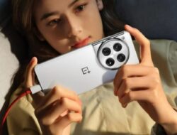 OnePlus 12 Diluncurkan dengan Kamera Zoom Periskop 3x, Pengisian Daya Nirkabel 50W, Chip SD8 Gen 3, dan Lainnya