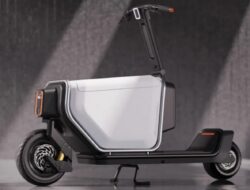 Skuter Listrik Kargo Scootility Utilitarian dengan Baterai Dapat Ditukar, Kotak Kargo 140 Liter