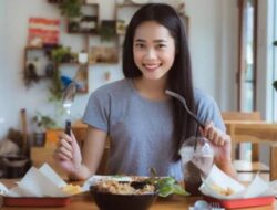 Simak Bagaimana Hubungan Pola Makan dan Kesehatan Mental
