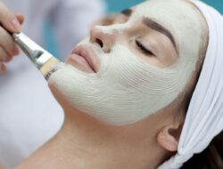 Masker Wajah Buatan Sendiri untuk 6 Kondisi Kulit Berbeda