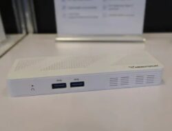 PC Ukuran Saku MINISFORUM S100-N100 dengan SoC Alder Lake-N dan Dukungan untuk Power-over-Ethernet Diluncurkan
