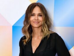 Netflix Membatalkan Film Fiksi Ilmiah Halle Berry ‘The Mothership’ Setelah Beberapa Kali Penundaan Pasca Produksi