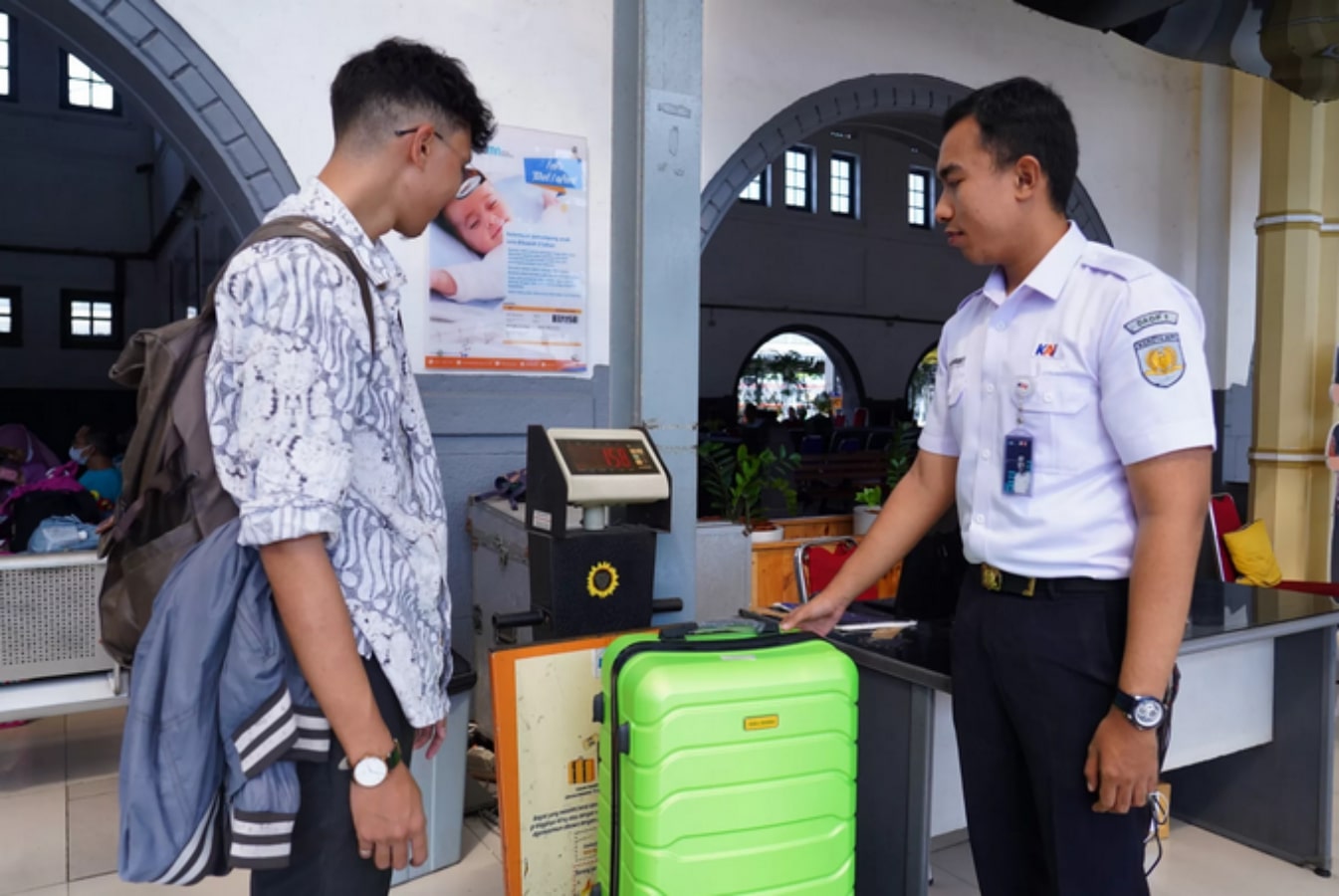 Terkait Video Viral Penumpang Belum Pahami Aturan Bagasi, Begini ...