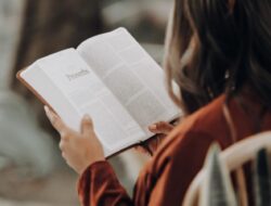 Ingin Menjadi Kutu Buku? Simak 9 Tips Berikut Ini