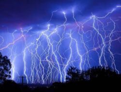 Hal-hal yang Perlu Diperhatikan Ketika Muncul Sambaran Petir