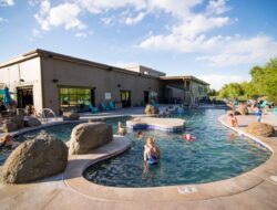 Sumber Air Panas Terbaik di Montana