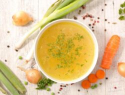 5 Manfaat Nutrisi Utama Kaldu Ayam