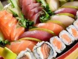Penting Diketahui ini Etika Makan Sushi yang Benar