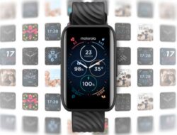 Moto Watch 40 Diluncurkan dengan Layar 1,57″, Moto Watch OS dan Masa Pakai Baterai 10 Hari