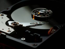 China Meluncurkan Disk Optik Berkapasitas Petabit Baru, Pengubah Permainan untuk Penyimpanan